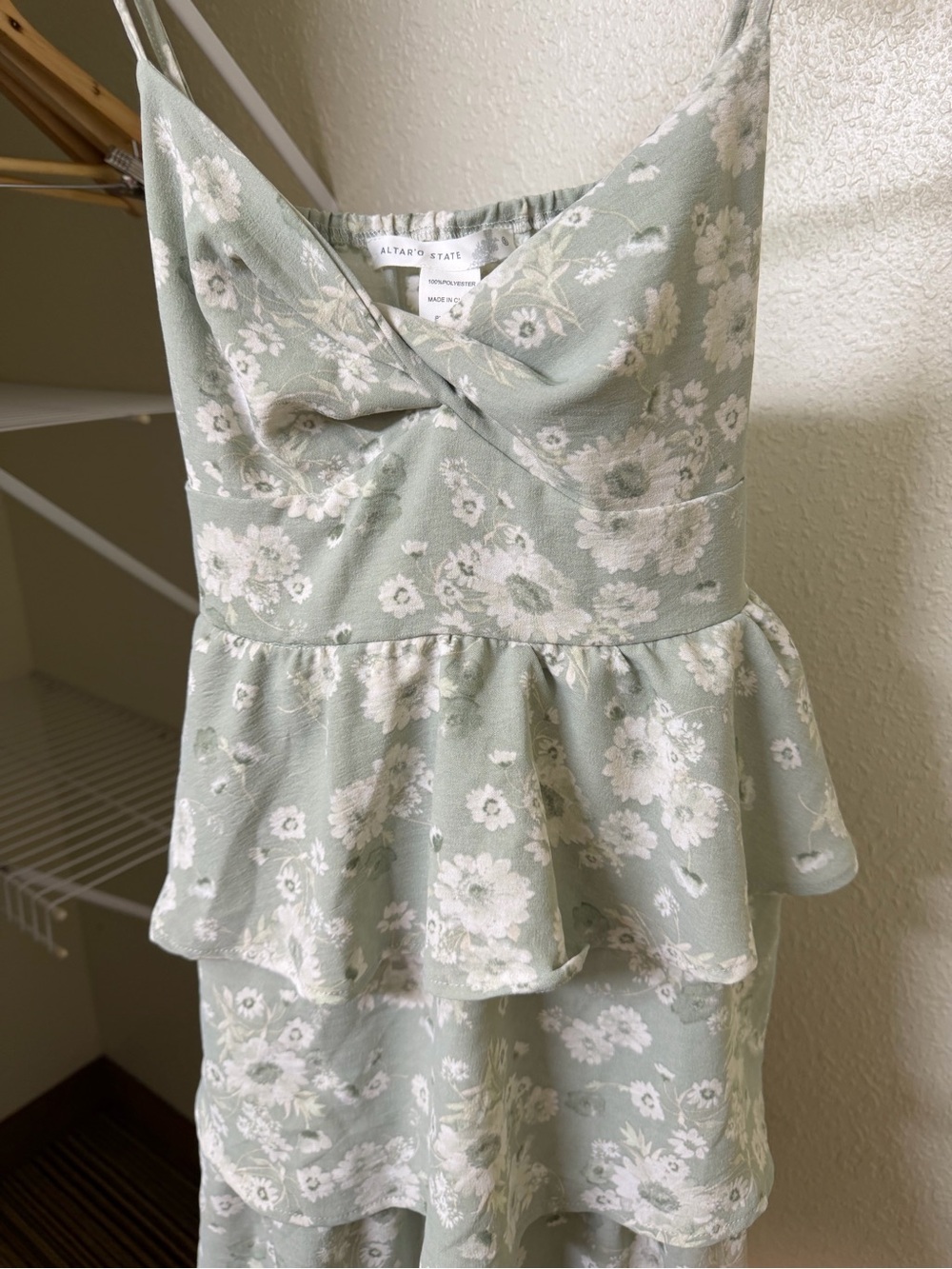 Altar'd State Tara Sage Green Floral Twist Tiered Ruffle ✨Regencycore✨ Mini NWT - Picture 8 of 14